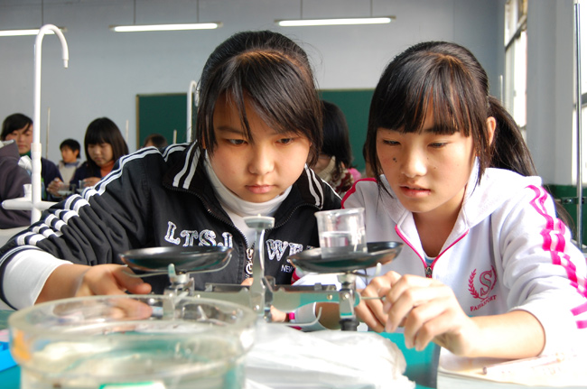 贵州 推进义务教育均衡发展 提高义务教育整体