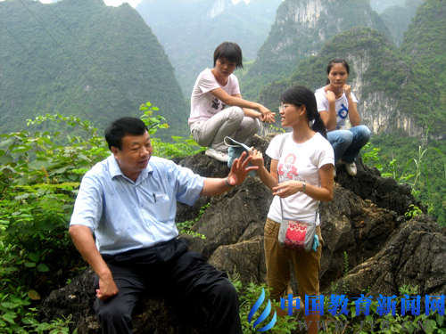 莫振高:瑶山娃的校长爸爸_教育部门户网站