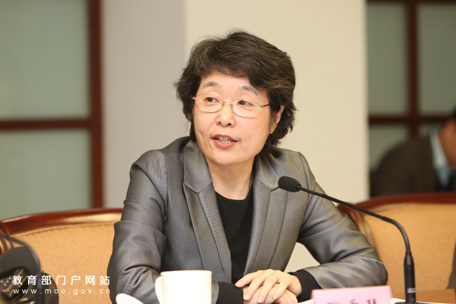 介绍教育对外合作与交流和教育信息化工作进展