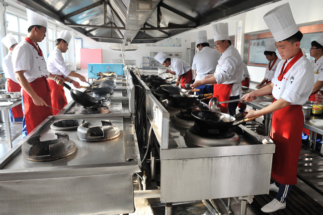 图片报道:鞍山市现代服务学校_教育部门户网站