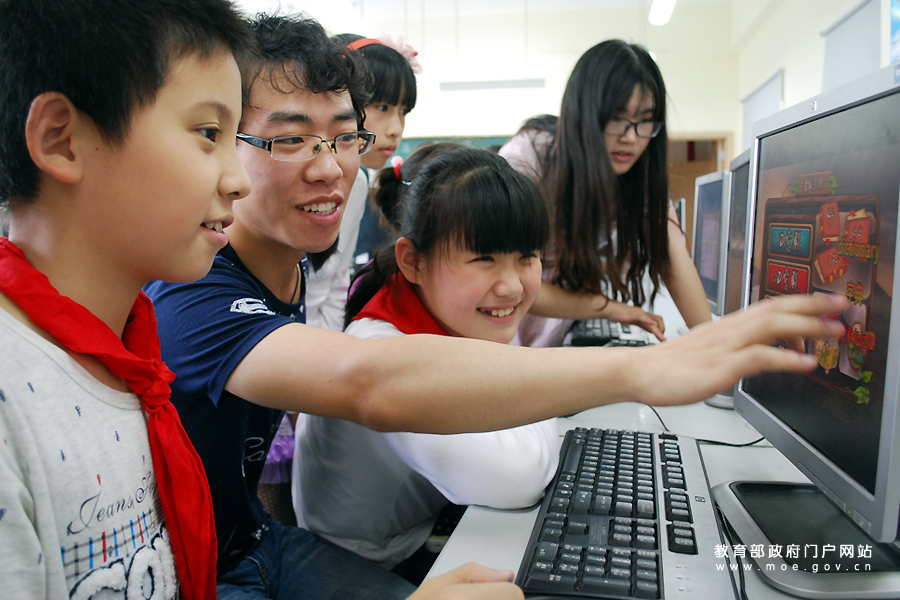 快乐学英语 大学生研发儿童英语学习软件 - 中