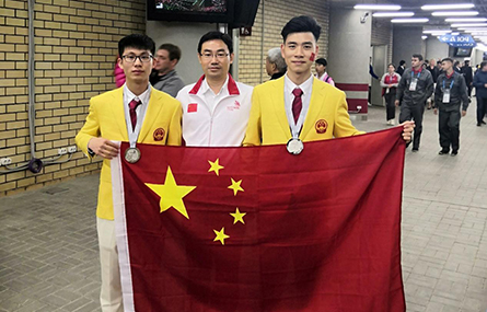 甘当良匠之师 铸造职教之魂——记天津市滨海新区塘沽第一职业中等专业学校教师翟津