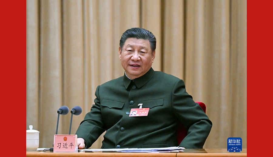 习近平出席解放军和武警部队代表团全体会议