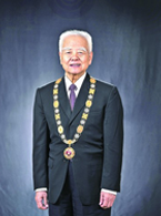 高铭暄：铭鼎法坛 暄煦杏林