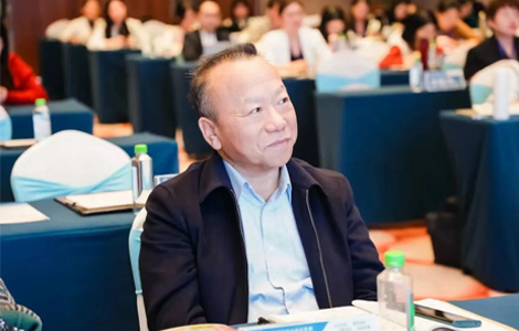 新疆农业职业技术学院马克思主义学院党总支书记、院长、教授 王学利