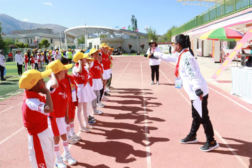 让音乐被“触摸”，让节奏被“看见” ！她让孩子们在雪域高原自信绽放