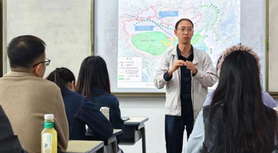 “最美教师”侯光良，把课堂搬到“世界屋脊”