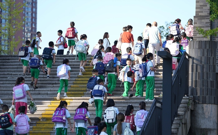 笑迎新学期